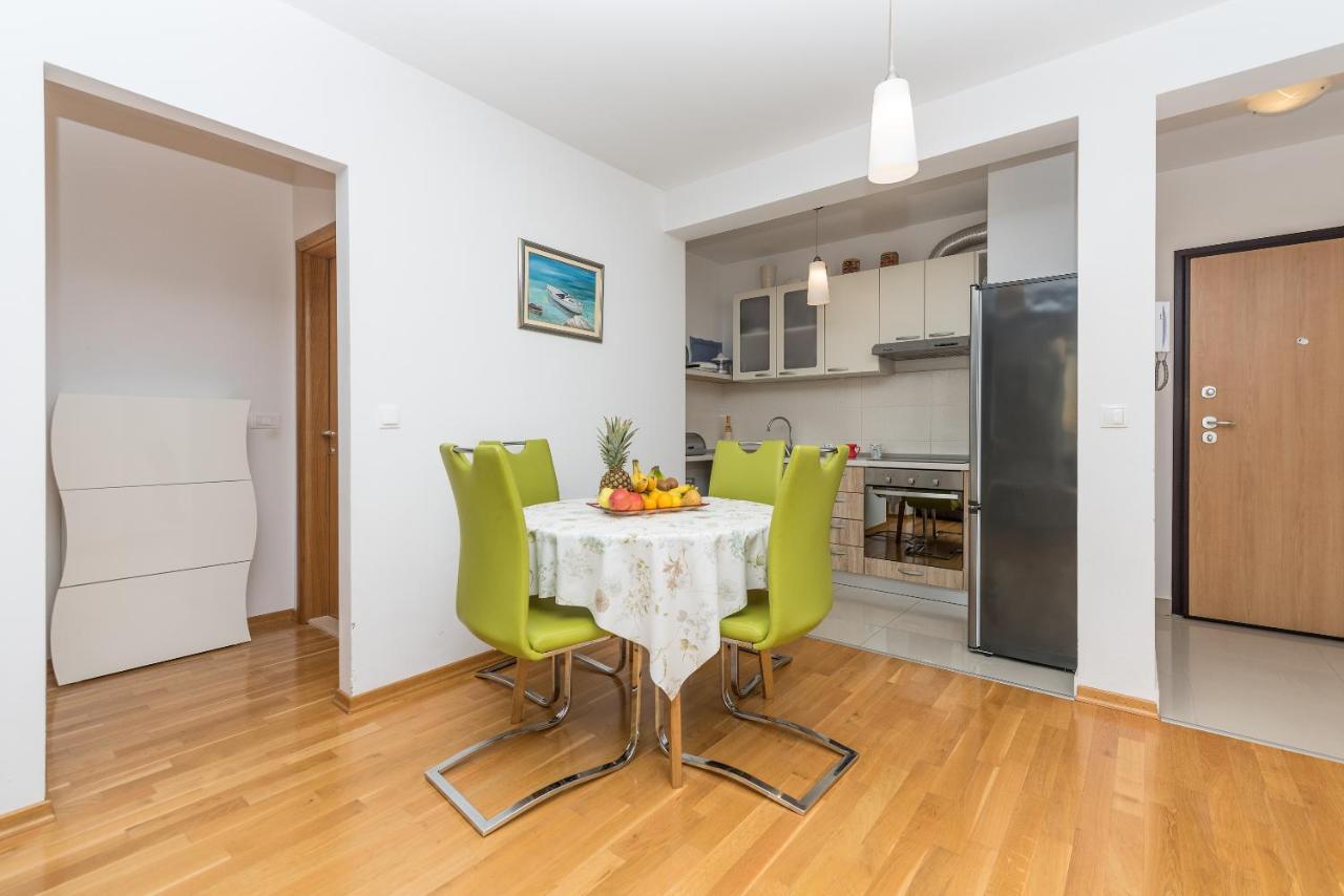 Apartmán Neno Makarská Exteriér fotografie