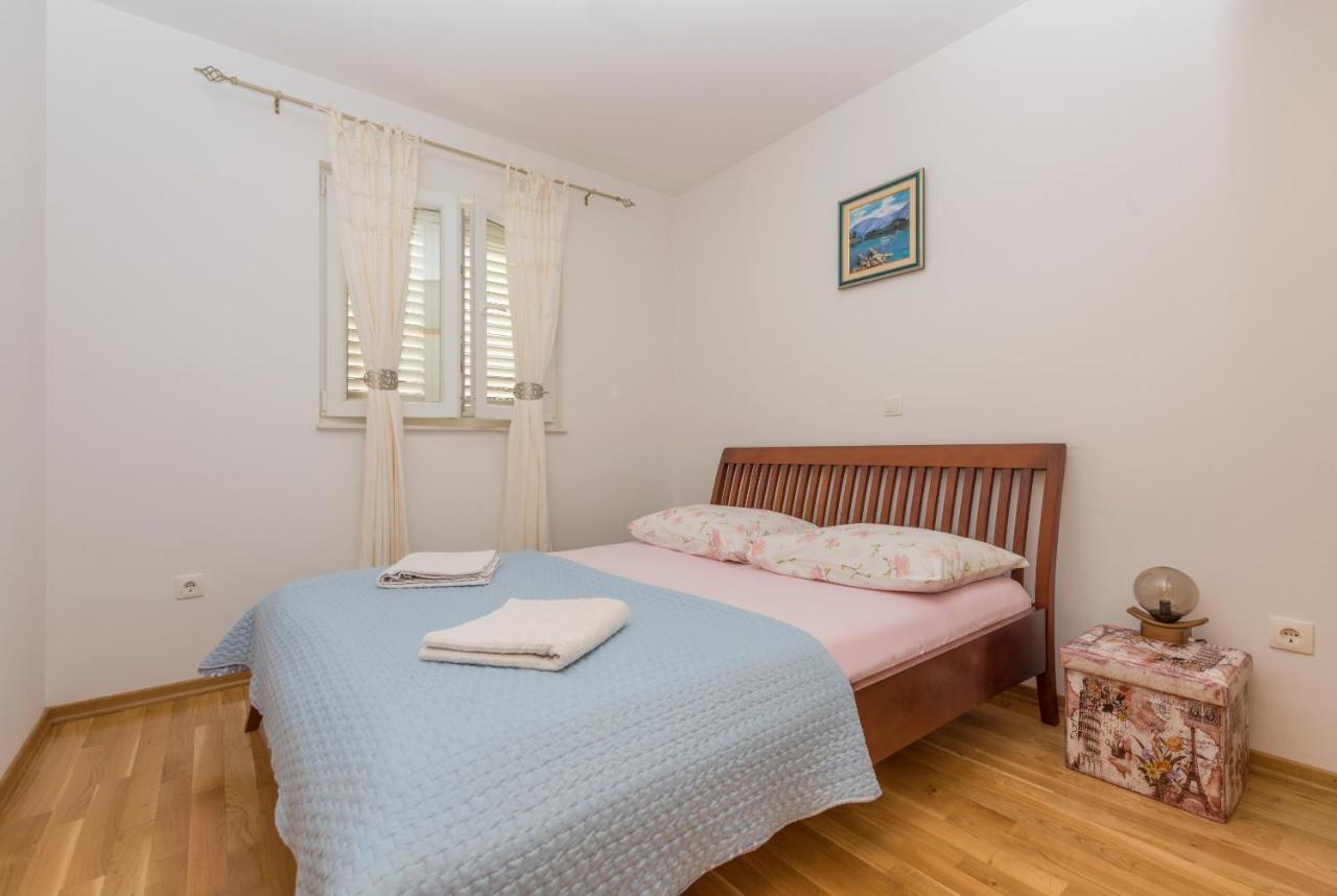 Apartmán Neno Makarská Exteriér fotografie