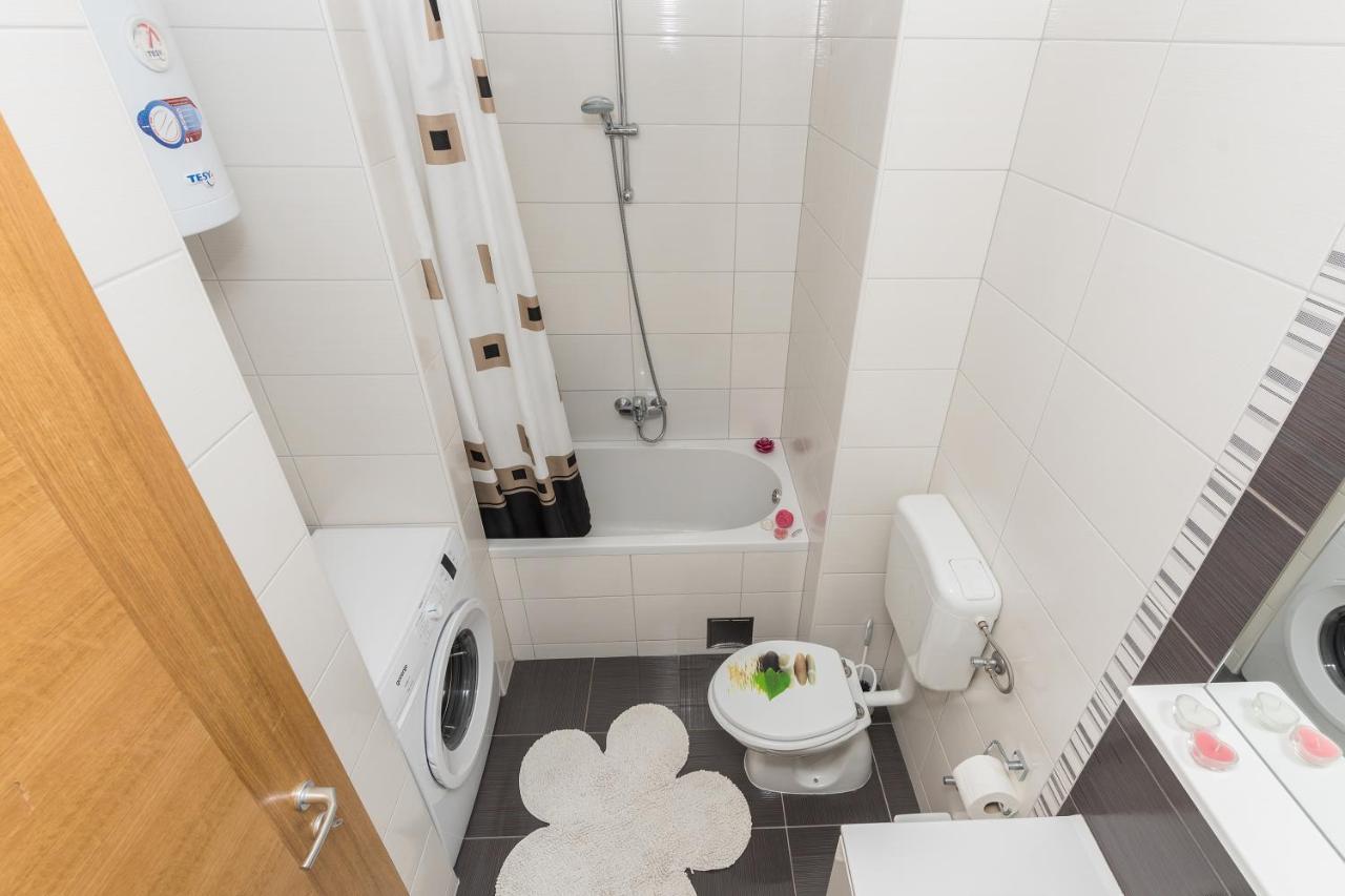 Apartmán Neno Makarská Exteriér fotografie