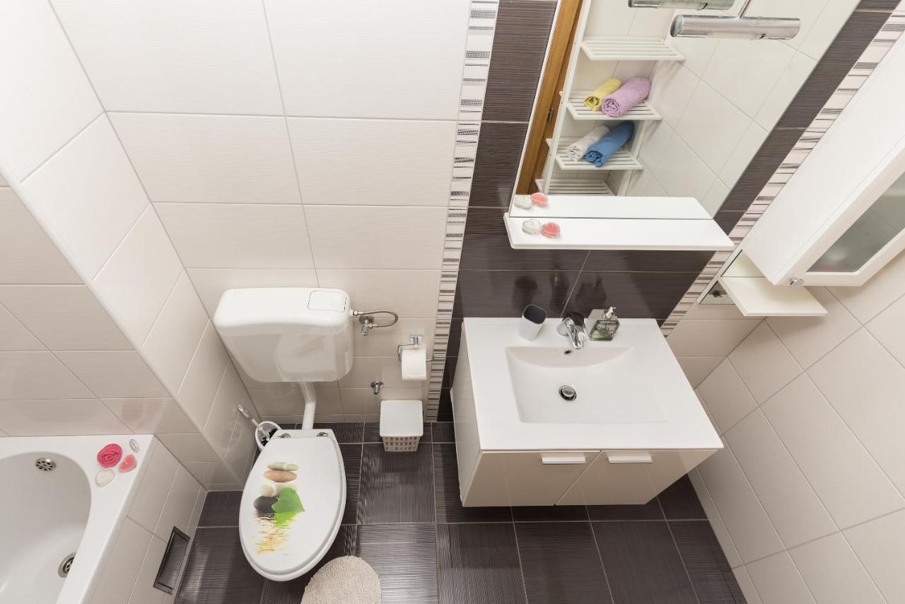 Apartmán Neno Makarská Exteriér fotografie