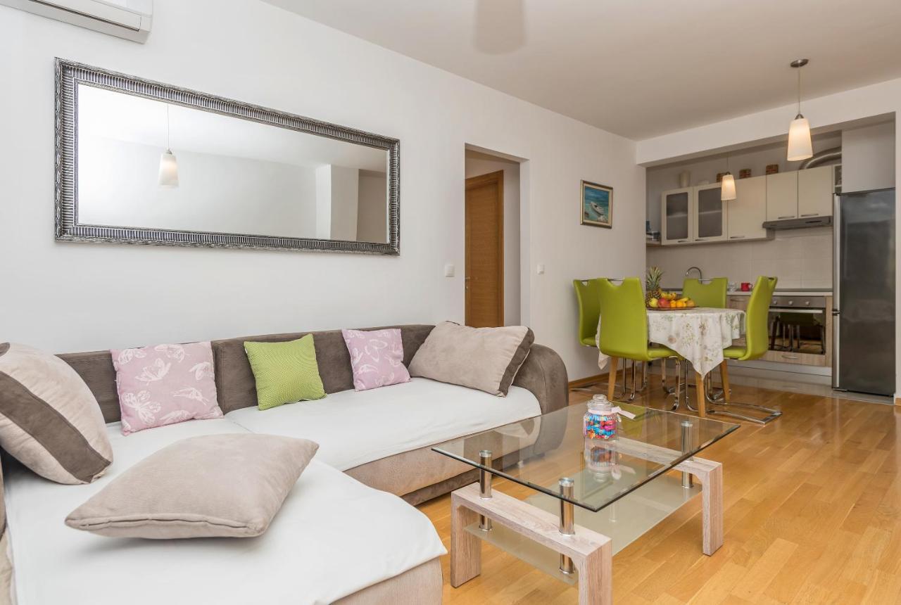 Apartmán Neno Makarská Exteriér fotografie